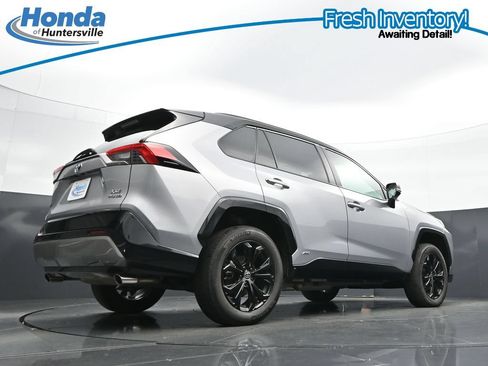 Used 2022 Toyota RAV4 XSE AWD/4WD image 35