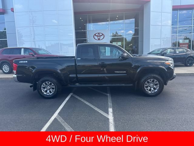 Used 2017 Toyota Tacoma SR5 w/ Tow Package AWD/4WD image 2