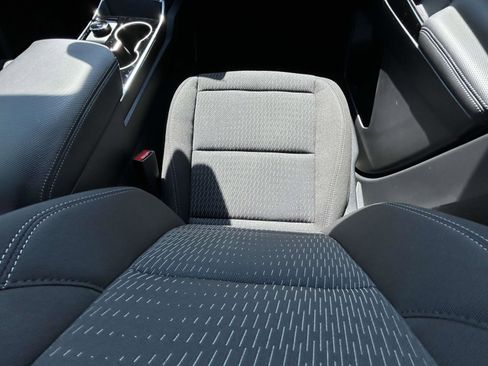 Used 2026 Chevrolet Equinox LT image 14