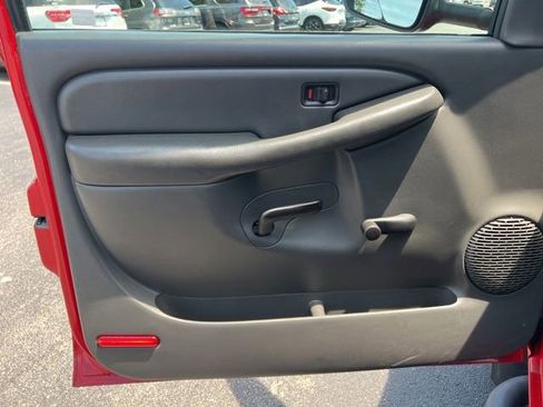 Used 2003 Chevrolet Silverado 1500 W/T RWD image 16