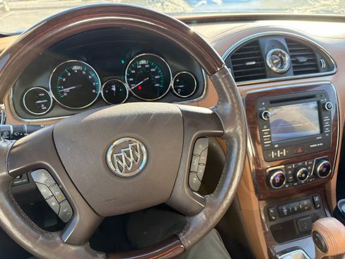 Used 2015 Buick Enclave Leather image 10