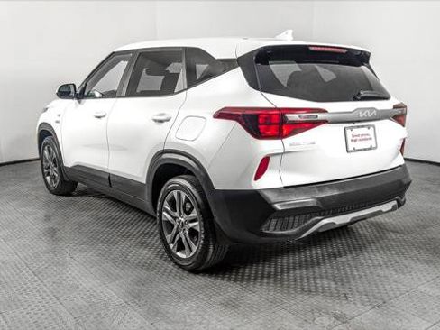 Used 2022 Kia Seltos LX AWD/4WD image 6