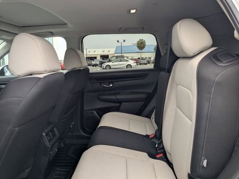 Used 2025 Honda CR-V EX image 13