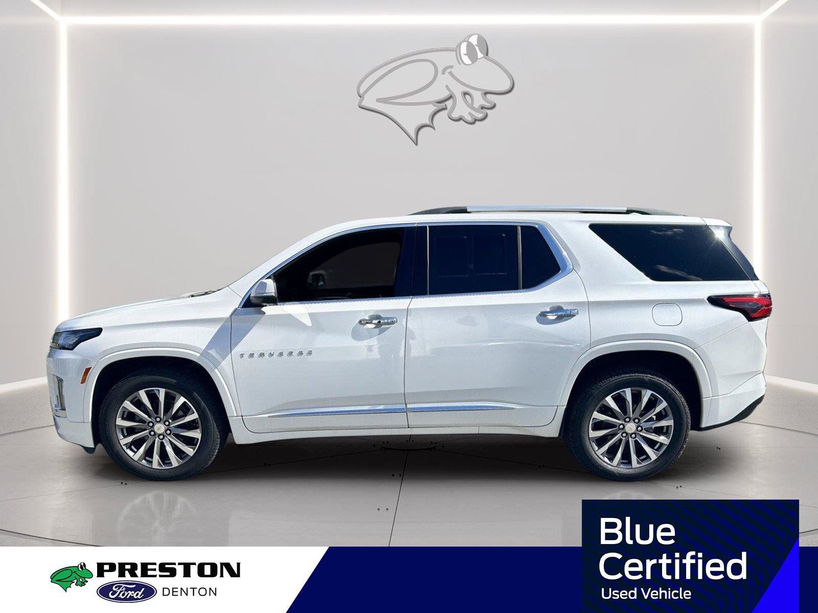 Used 2023 Chevrolet Traverse Premier AWD/4WD image 2