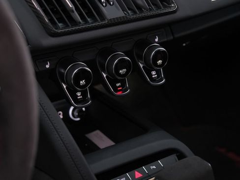 Used 2023 Audi R8 V10 GT RWD image 34