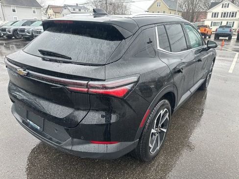 New 2026 Chevrolet Equinox EV LT image 5