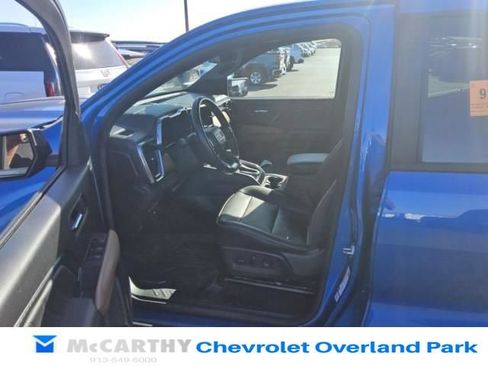 Used 2023 GMC Canyon AT4 w/ AT4 Premium Package AWD/4WD image 11