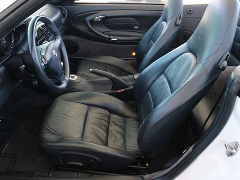 Used 2002 Porsche 911 Cabriolet image 22