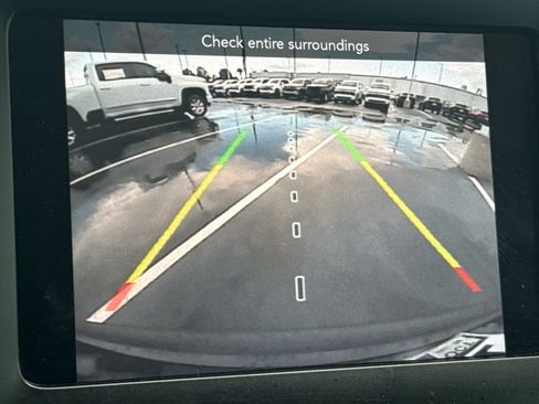 Used 2020 Jeep Cherokee Latitude FWD image 23