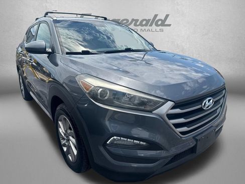 Used 2018 Hyundai Tucson SEL FWD image 1