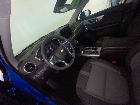Used 2024 Chevrolet Blazer LT w/ Convenience Package FWD image 31