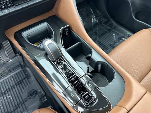 New 2026 Toyota Crown Signia AWD/4WD image 23