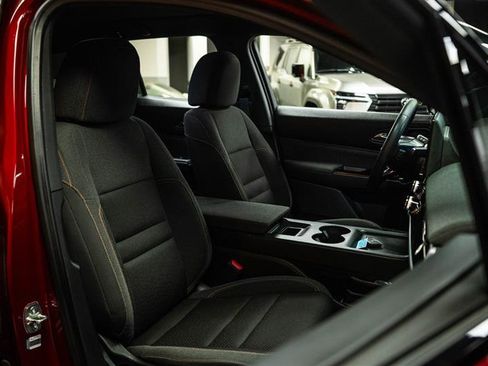 Used 2024 Honda Prologue EX image 14