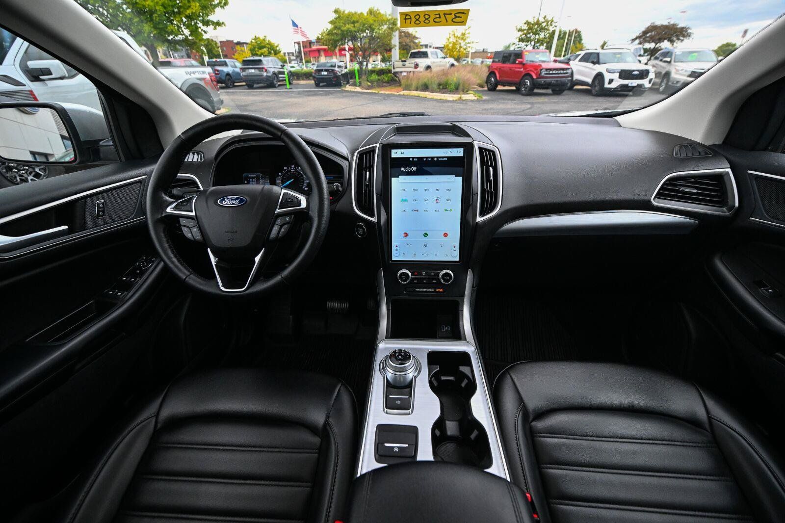 Used 2022 Ford Edge SEL w/ Convenience Package AWD/4WD image 32