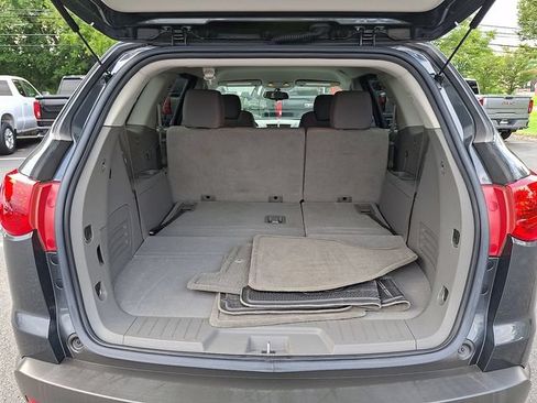Used 2011 Chevrolet Traverse LS AWD/4WD image 21