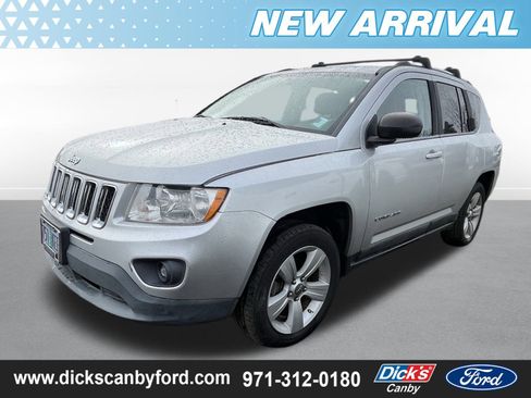 Used 2011 Jeep Compass Latitude image 5