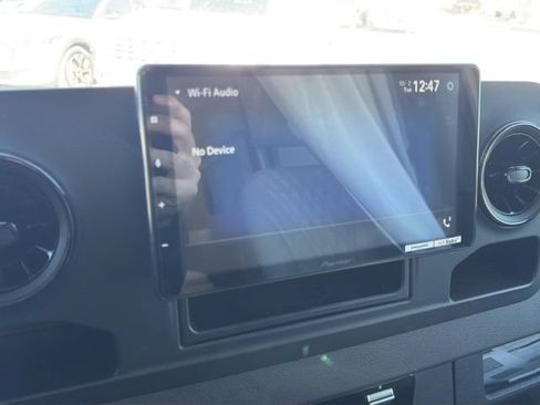 Used 2023 Mercedes-Benz Sprinter 2500 image 28