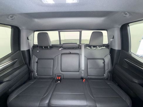 Used 2022 Chevrolet Silverado 1500 LTZ w/ LTZ Convenience Package II AWD/4WD image 25