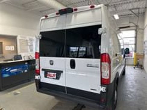 Used 2024 RAM ProMaster 2500 FWD image 10