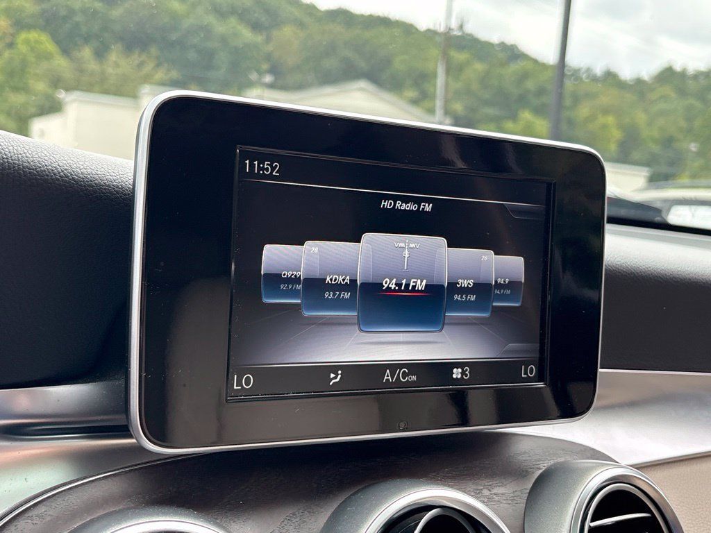 Used 2019 Mercedes-Benz GLC 300 4MATIC image 15