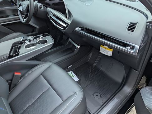 New 2025 Cadillac Lyriq Luxury w/ LPO, Floor Liner Package image 18