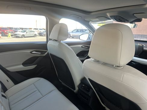 Used 2025 Audi Q6 e-tron Premium w/ Convenience Package RWD image 33