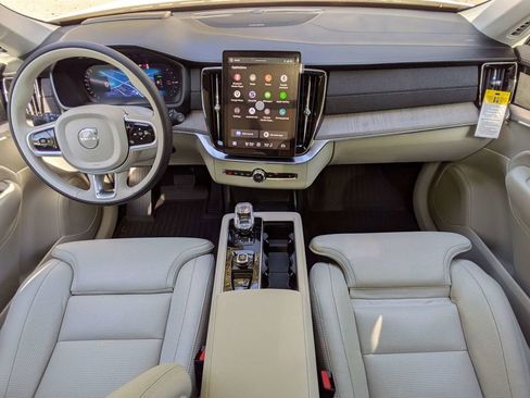 New 2026 Volvo XC90 T8 Ultra w/ Protection Package Premier AWD/4WD image 15
