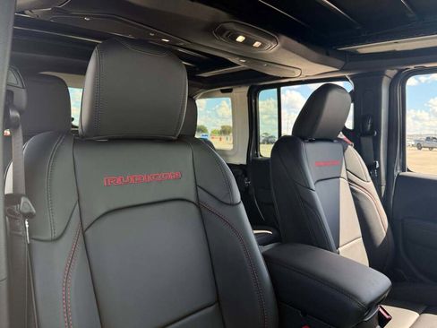 New 2025 Jeep Wrangler Rubicon image 20