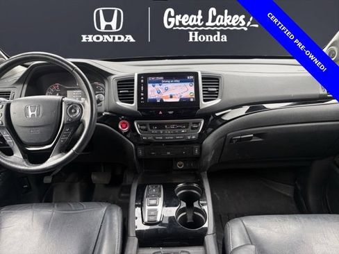 Used 2017 Honda Pilot Touring image 10