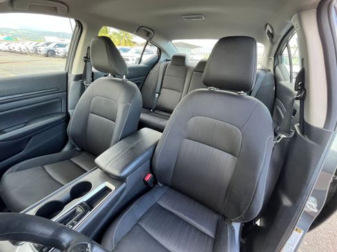 Used 2025 Nissan Altima 2.5 SV FWD image 36