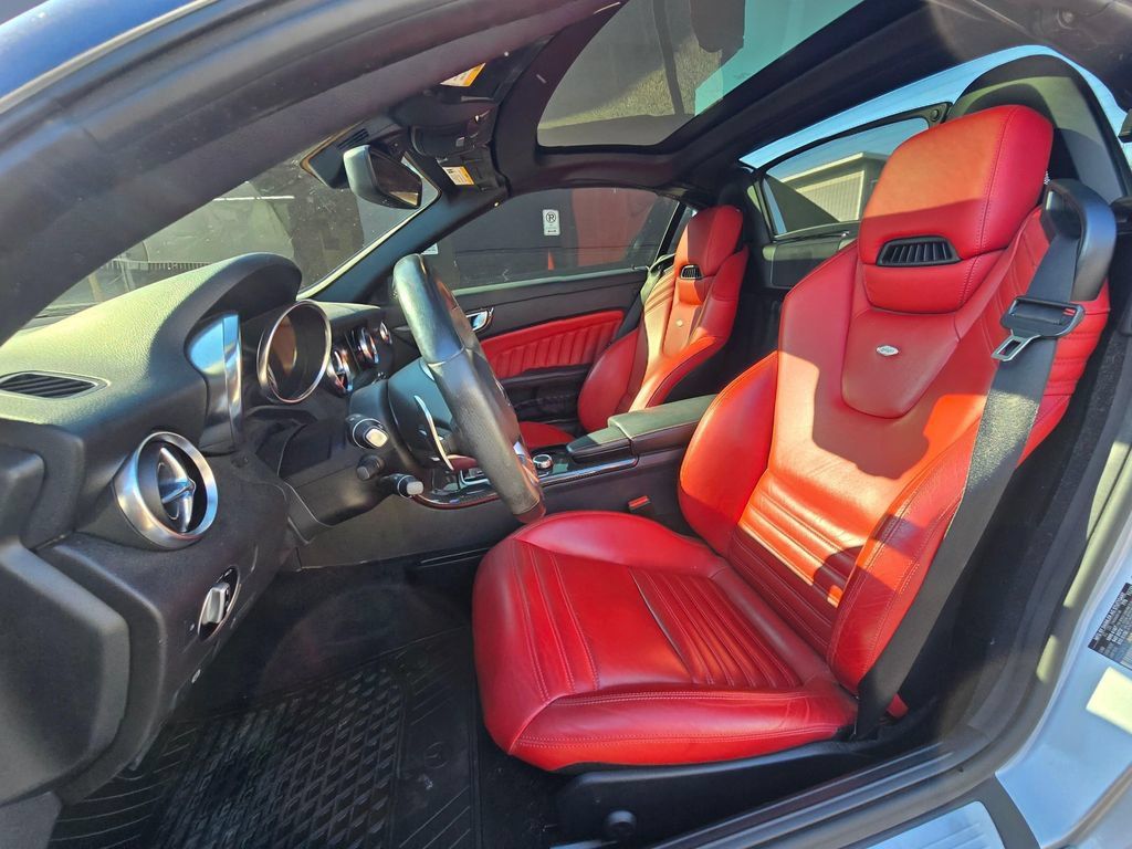 Used 2018 Mercedes-Benz SLC 43 AMG image 17