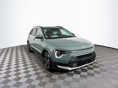 Certified 2025 Kia Niro EX