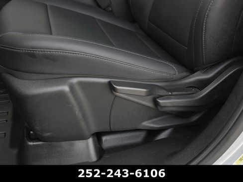 Used 2025 Chevrolet Silverado EV W/T image 11