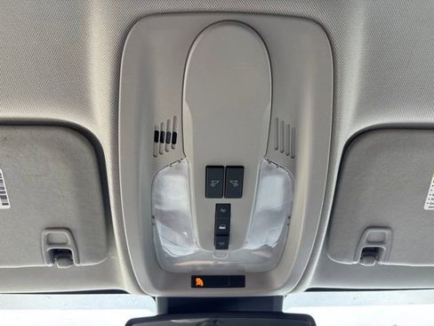 Used 2013 GMC Terrain SLE AWD/4WD image 20