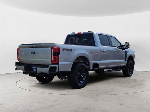 Used 2024 Ford F250 Lariat w/ Lariat Ultimate Package AWD/4WD image 3