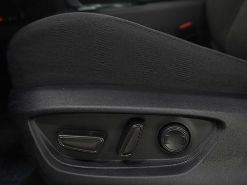 Used 2025 Toyota Camry LE image 22