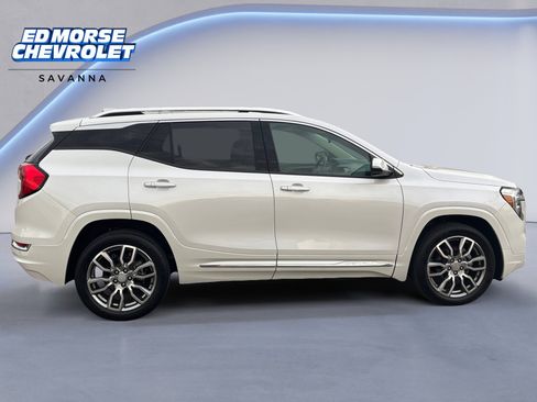 Used 2022 GMC Terrain Denali w/ LPO, Floor Liner Package image 6