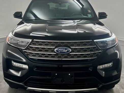 Used 2022 Ford Explorer King Ranch w/ Technology Package RWD image 3