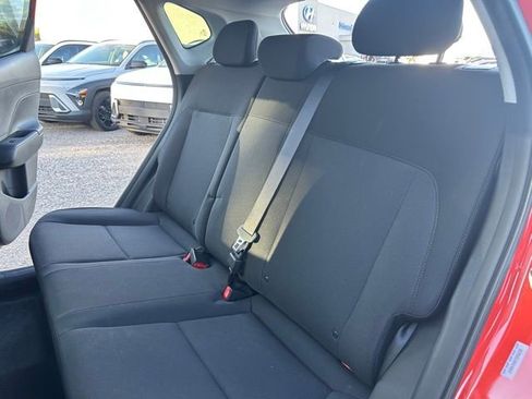 Used 2026 Hyundai Kona SE image 8