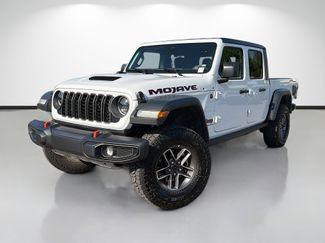 Used 2026 Jeep Gladiator Mojave video 1
