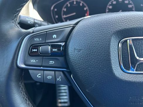Used 2018 Honda Accord Sport image 16