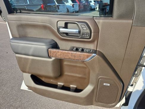 Used 2022 GMC Sierra 2500 Denali image 27