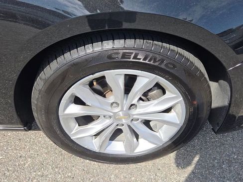 Used 2023 Chevrolet Malibu LT image 16