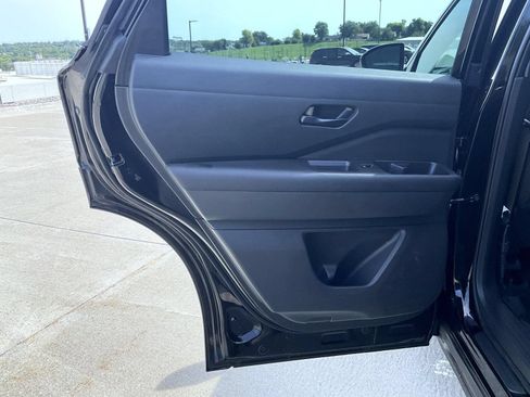 Used 2023 Nissan Pathfinder Rock Creek AWD/4WD image 18
