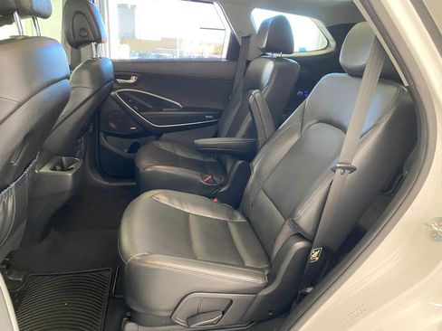 Used 2017 Hyundai Santa Fe Limited AWD/4WD image 30
