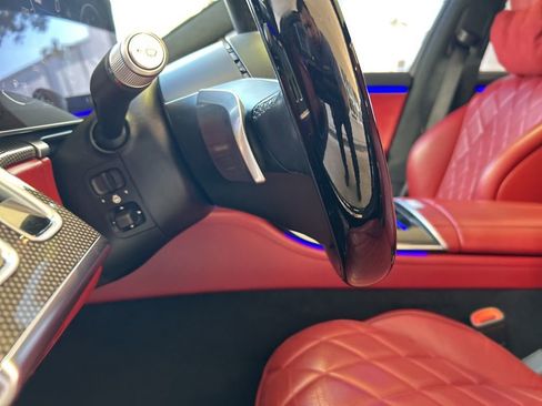 Used 2022 Mercedes-Benz S 580 4MATIC Sedan w/ AMG Line Package image 53