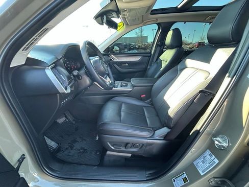 Used 2025 MAZDA CX-70 Plug-In Hybrid w/ Premium Pkg image 12