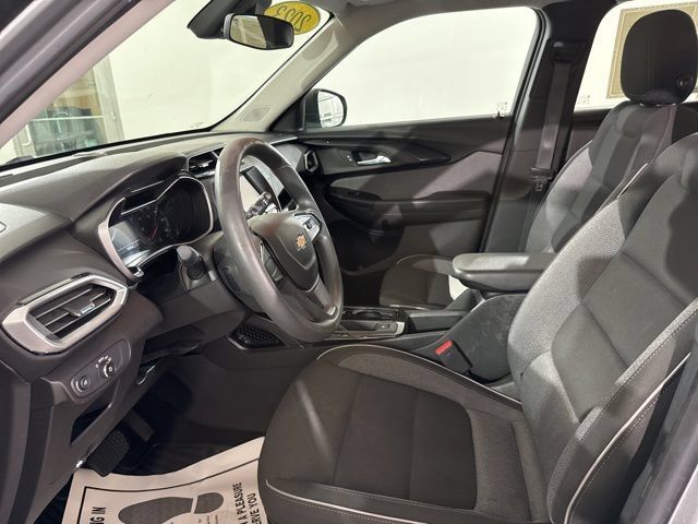 Used 2023 Chevrolet TrailBlazer LS w/ LPO, Blackout Package FWD image 20