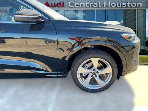 New 2025 Audi Q5 Premium Plus image 12