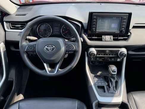 Used 2020 Toyota RAV4 XLE Premium AWD/4WD image 34